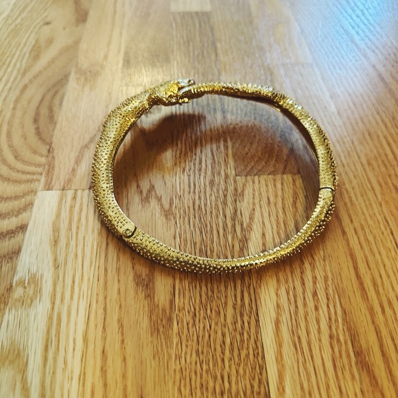 Zara Gold Lizard Necklace - Picture 4 of 5